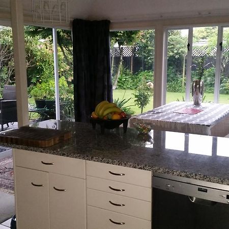 Berni'S Boutique Bnb Christchurch Eksteriør billede