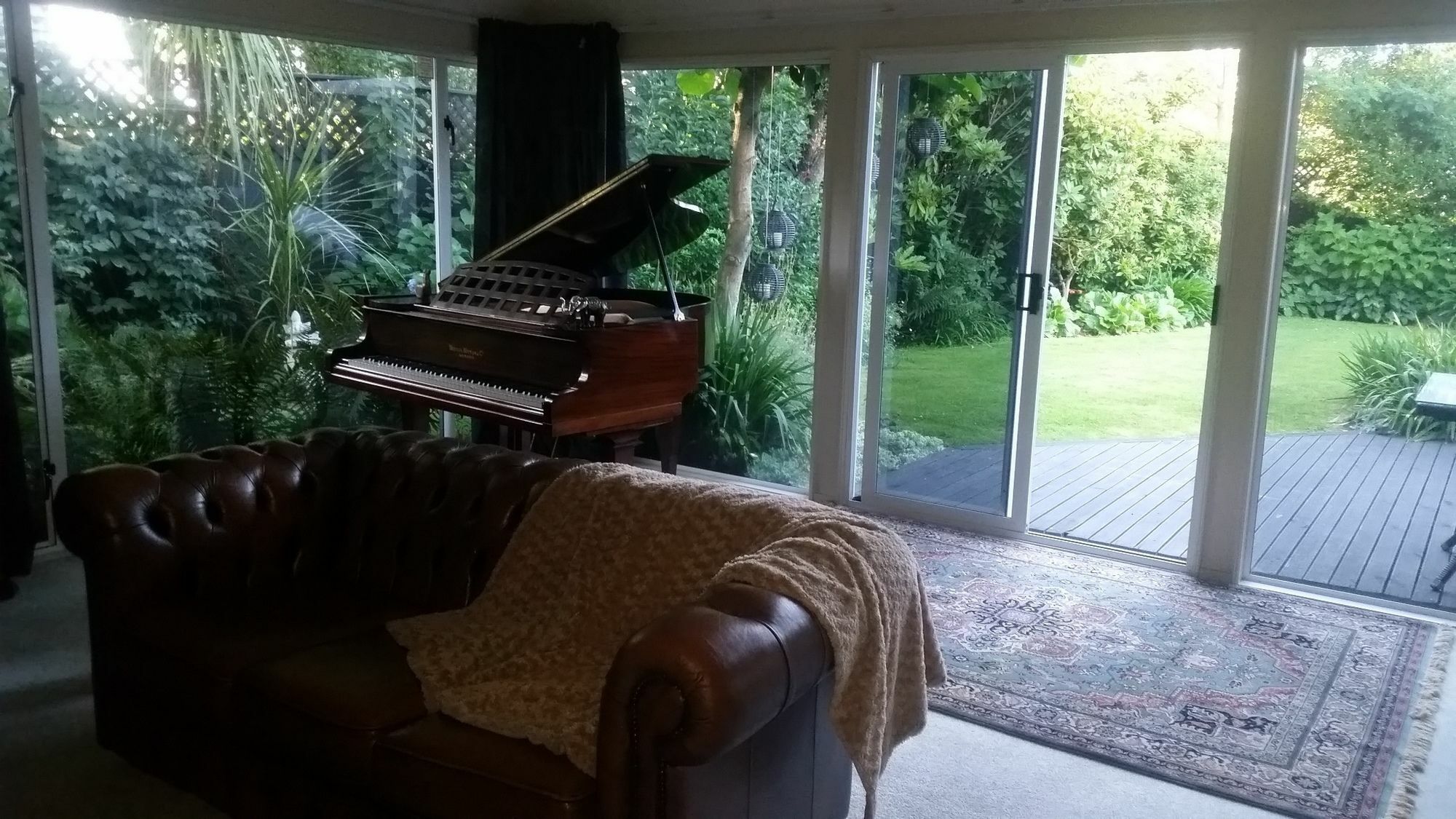 Berni'S Boutique Bnb Christchurch Eksteriør billede