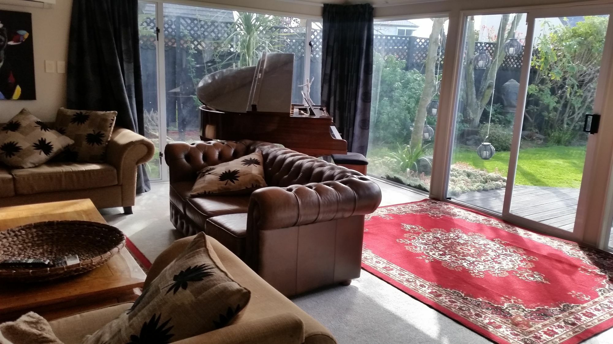 Berni'S Boutique Bnb Christchurch Eksteriør billede